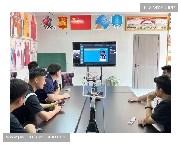世界篮球青训营开设退役球员导师课程，青少年篮球教练